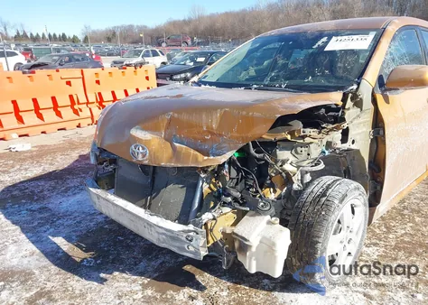 2009 Toyota Matrix z USA, uszkodzony, nr VIN 2T1KU40E99C041908